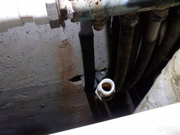 自己動手更換地暖分水器 一份詳盡的DIY指南與自制作業(yè)燈輔助技巧